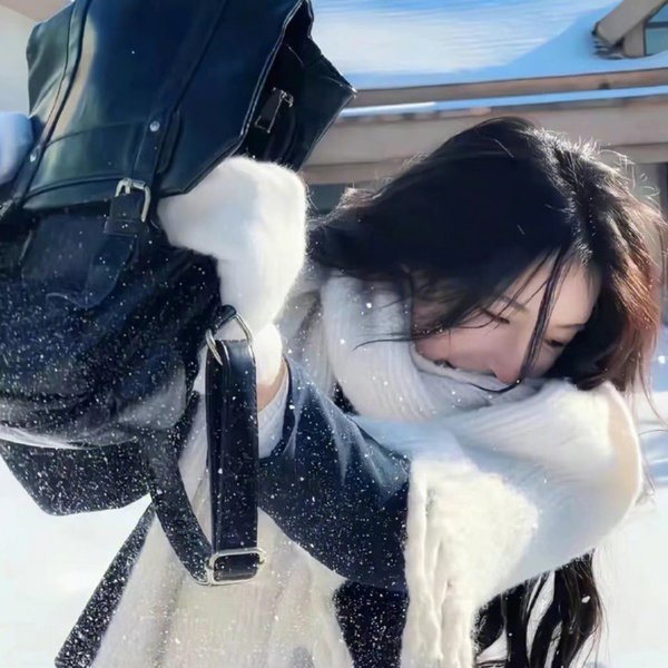 女警察